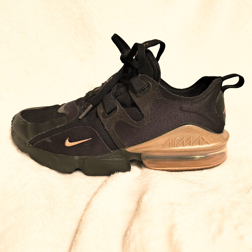 Nike Women's Air Max Infinity Black Metallic Red Bronze Sneakers
